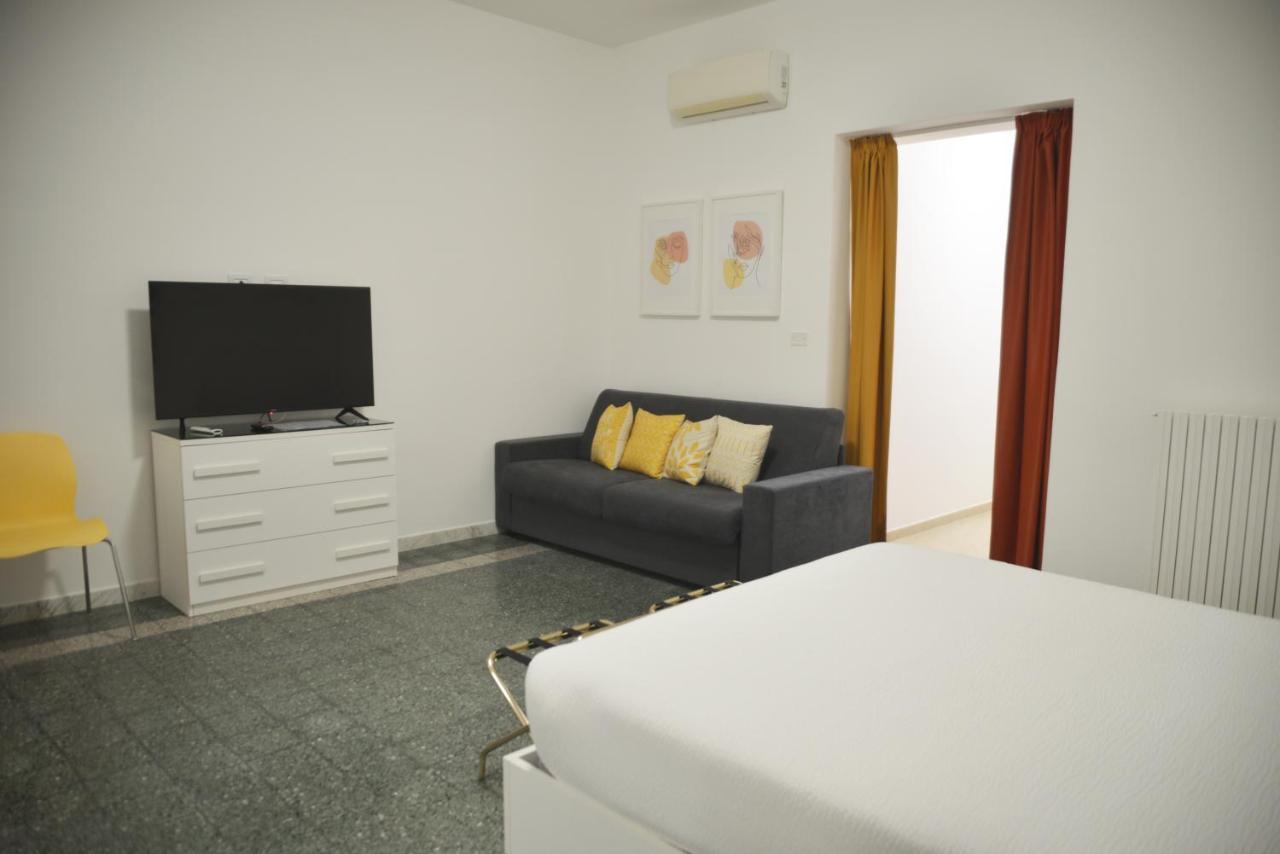 La Casa Di Eva Bed & Breakfast Brindisi Ngoại thất bức ảnh